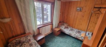Фото номера Номер эконом с 2 односпальными кроватями #1 Гостиница Ёлочка г. Листвянка 3
